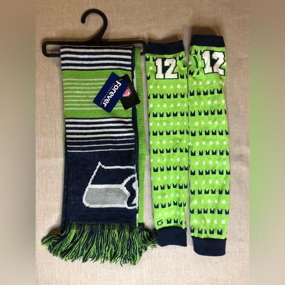 NFL OFFICIAL 🏈 SEAHAWKS SCARF AND FINGERLESS ARM WARMER MITTS - Picture 2 of 8